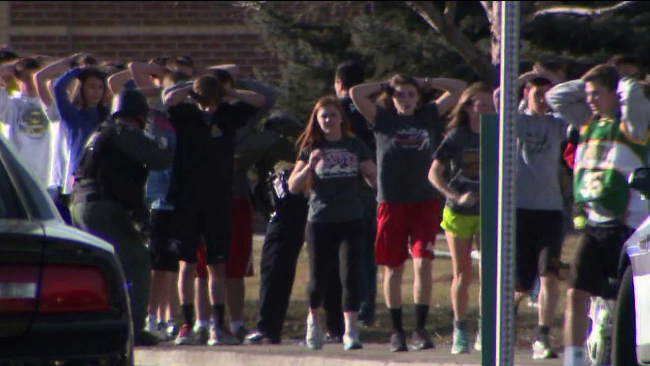 Students outside Arapahoe H.S.