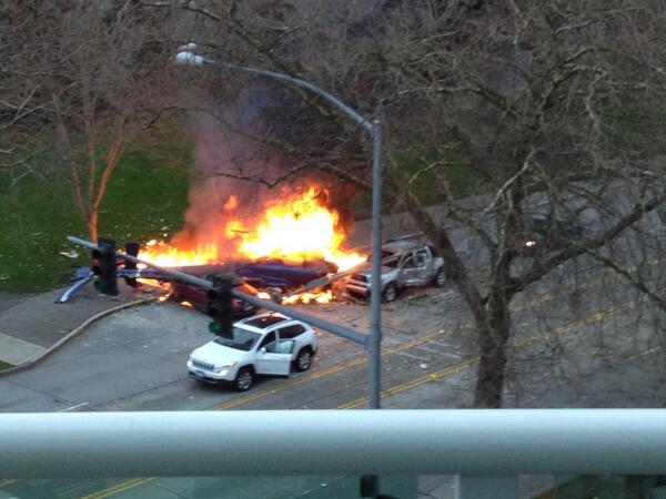 Two were killed when a KOMO-TV news helicopter crashed on Broad Street in Seattle near the Space Needle on March 18, 2014. (Photo: Michael Harthorne/KOMO News)