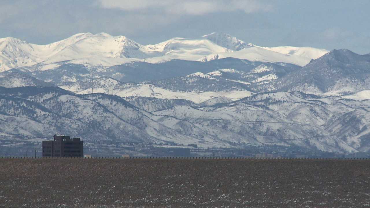 Heavy mountain snowpack in April 2014