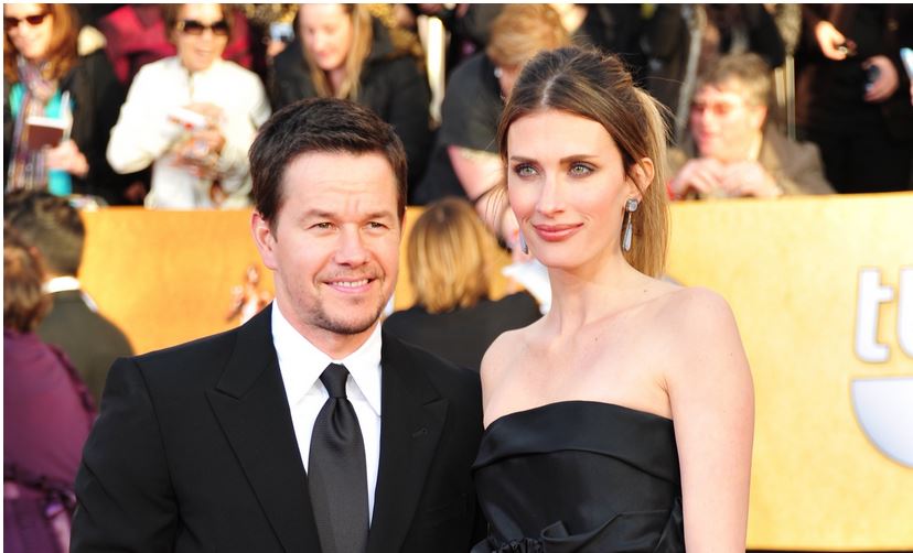 Actor Mark Wahlberg walks the red carpet at the 17th Annual Screen Actors Guild Awards in Los Angeles. (Photo: CNN)