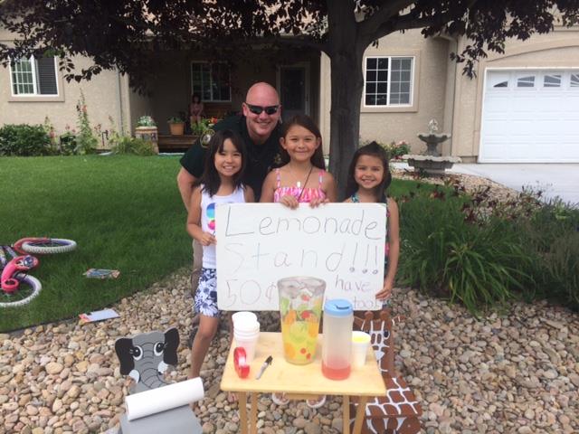 Deputies Love Lemonade Stands (Photo: Jefferson County Sheriff's Office Facebook)