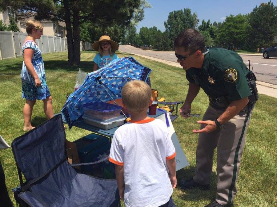 Deputies Love Lemonade Stands (Photo: Jefferson County Sheriff's Office Facebook)