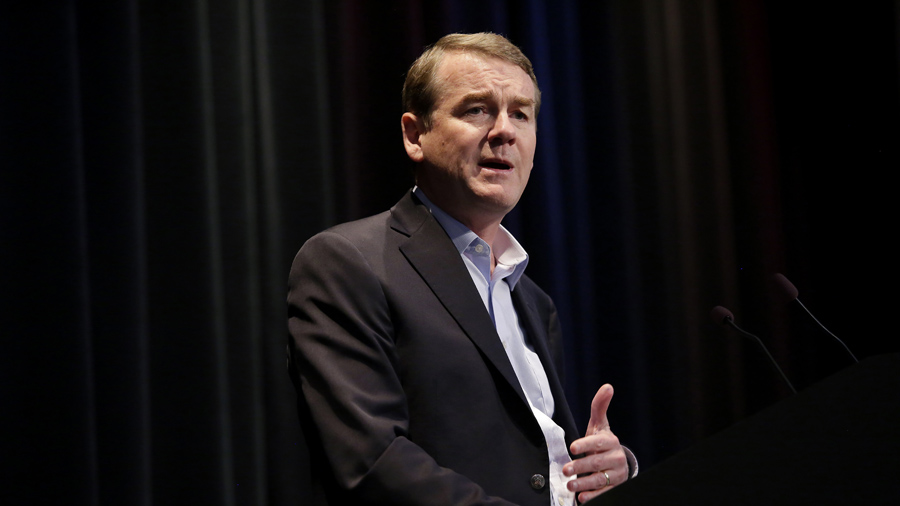 Michael Bennet speaks at the Iowa Federation Labor Convention