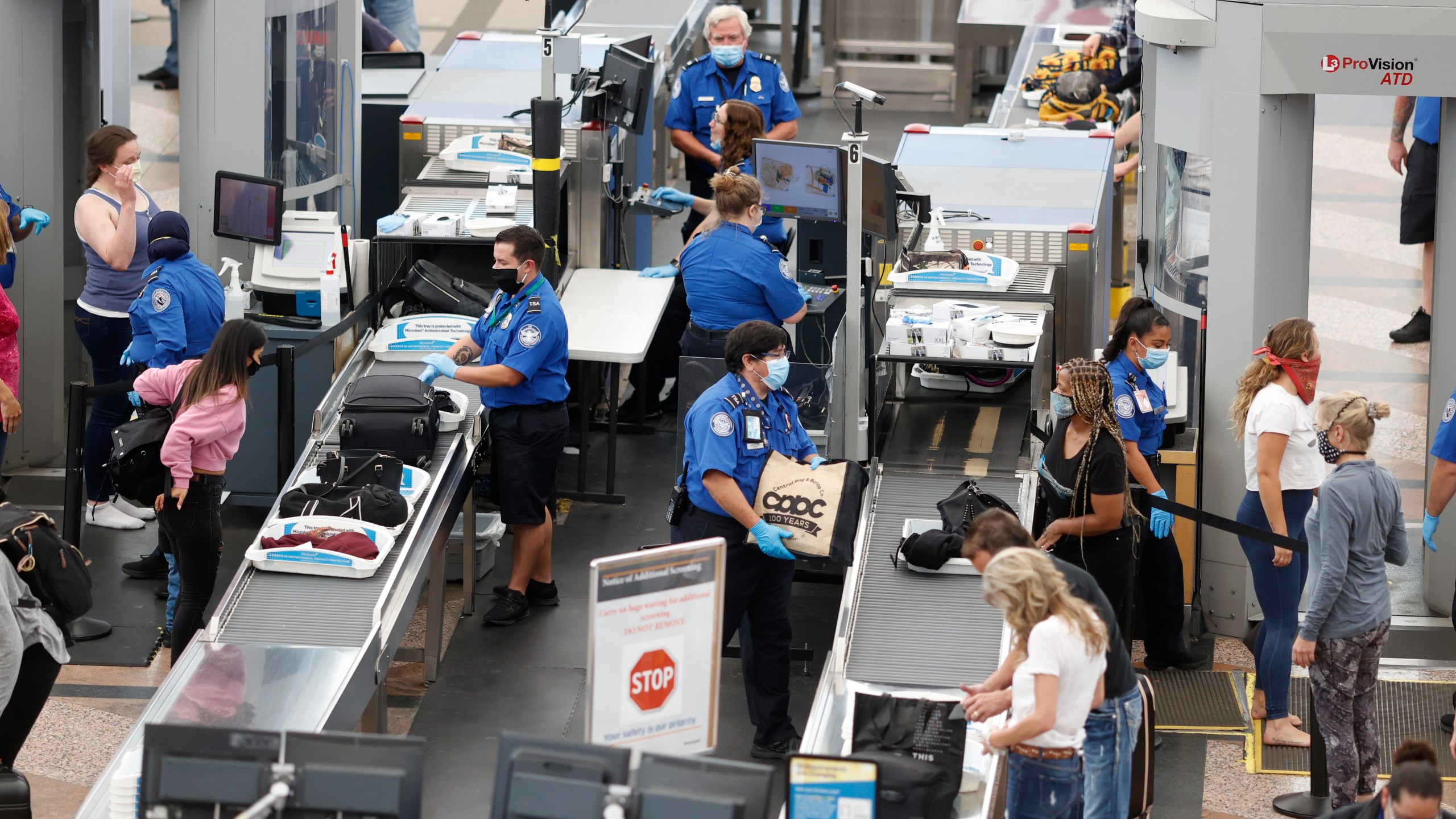 denver international airport, r m