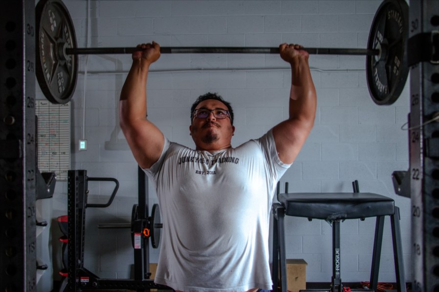 Adan Avila Arredondo powerlifting