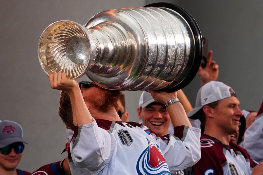 Avalanche Cup Defense Hockey