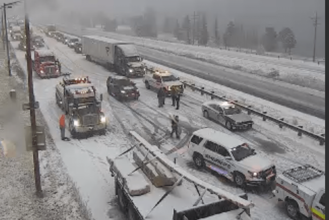 Crash closes I-70 near Georgetown