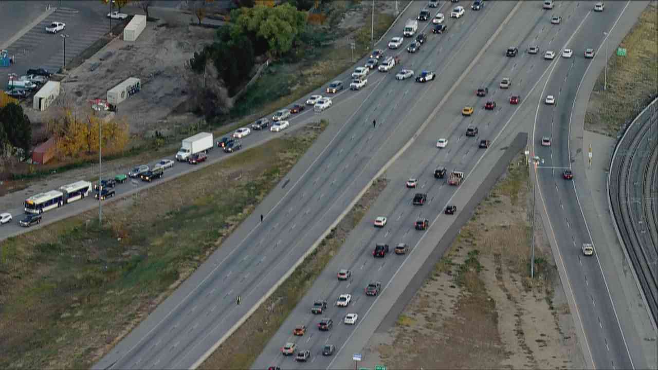 I-225 closed