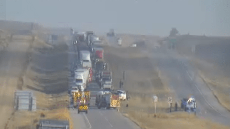 Rollover crash closes I-25 in Larimer County