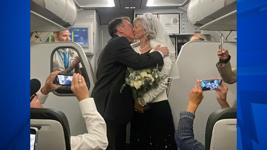 Frontier Airlines celebrates "Wedding in the Sky"