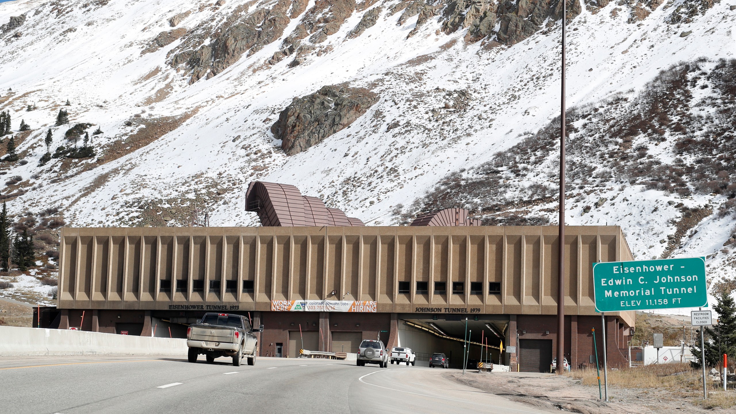 Eisenhower Tunnel, eisenhower tunnel