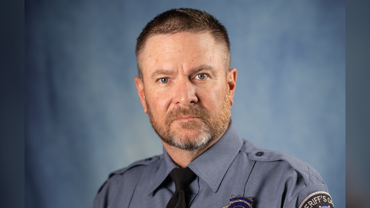 Portrait of former Boulder Sheriff's Deputy Matt Jones in uniform